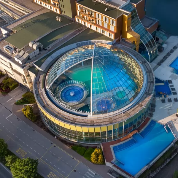 Alma Radoš / Lollipop PR