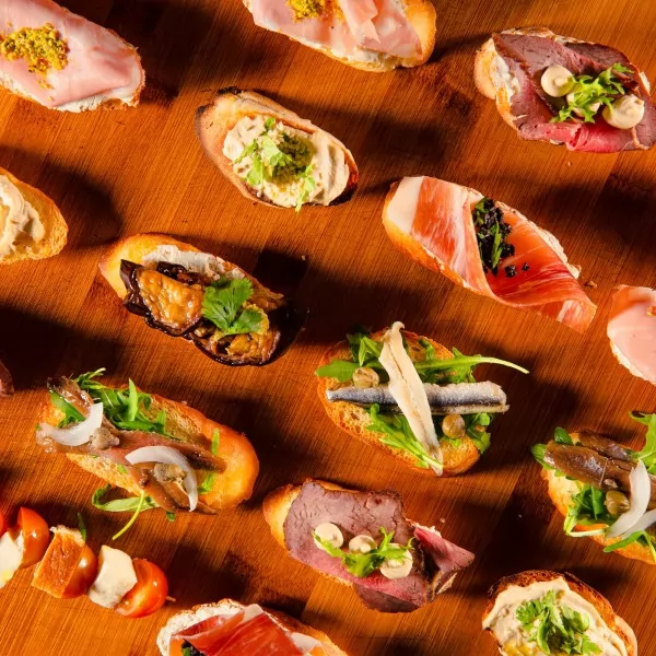 Tara Lukičić / Red agencija