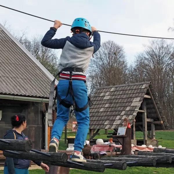 PG Geler - drveni poligon s preprekama