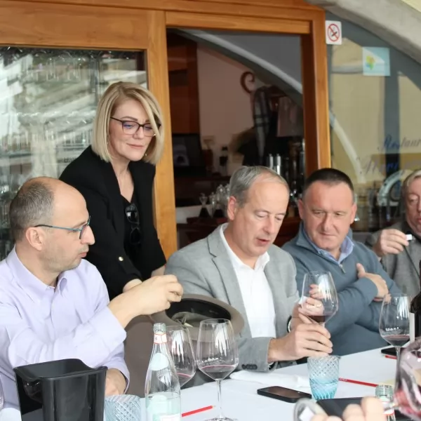 Sommelieri i vinski stručnjaci: Saša Špiranec, Sandi Paris, Emil Perdec, Davor Butković