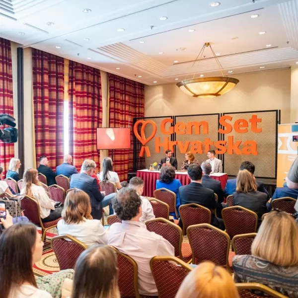 Dijana Karabašić / Real grupa