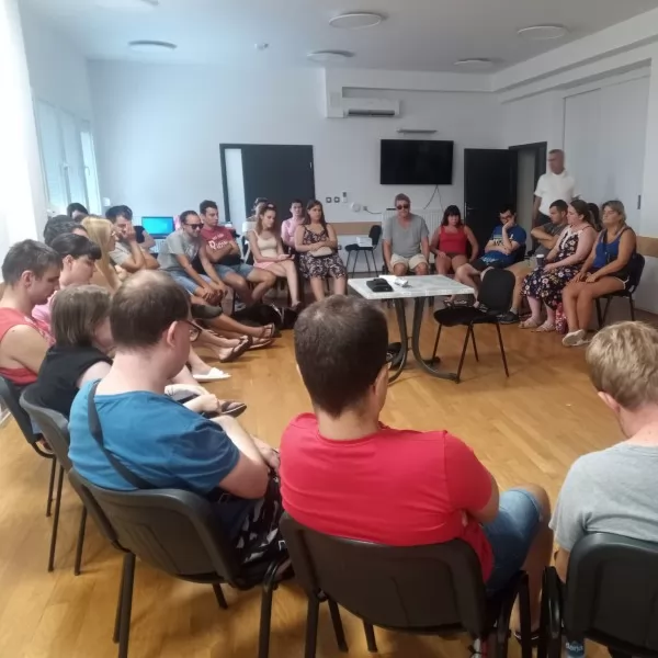 Bernarda Krizmanić / Abeceda komunikacije