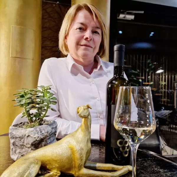 Irena Lučić / diWine Project